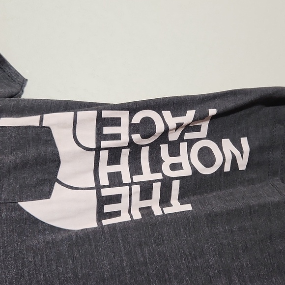 The North Face Womens Shirt Size S Heather Dark Gray - Picture 2 of 8